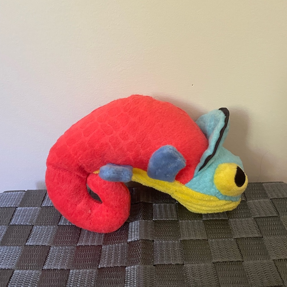 Bark Box Chameleon